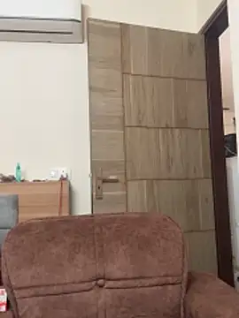 raavigirl online show from April 29, 6:28 am