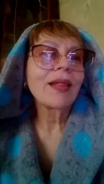 SophieBurns online show from April 1, 10:05 am