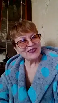 SophieBurns online show from April 19, 9:52 am