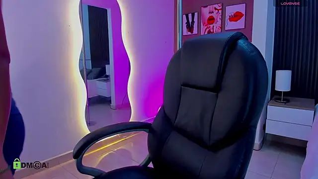 Dulcecooper1 online show from March 21, 7:39 pm