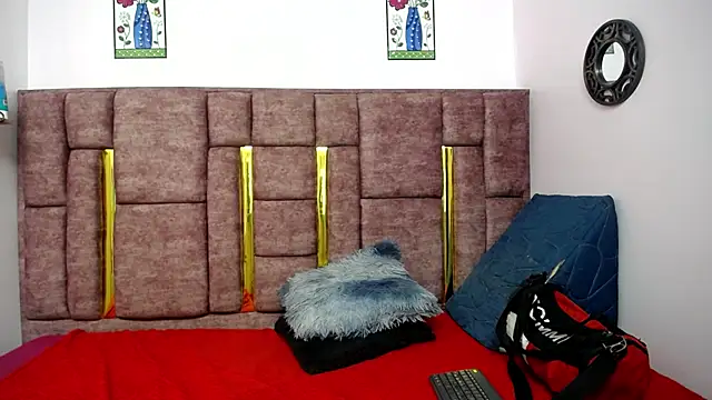 FRANCESCA LOVE  online show from May 2, 4:06 am