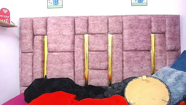 FRANCESCA LOVE  online show from May 14, 3:13 am