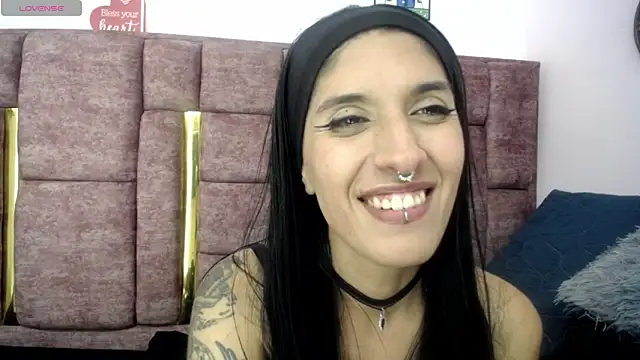 FRANCESCA LOVE  online show from June 3, 3:53 am