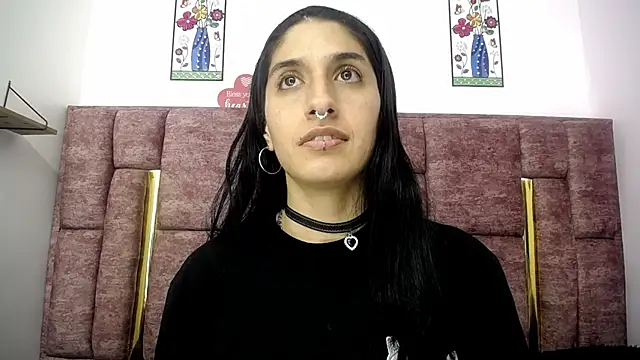 FRANCESCA LOVE  online show from June 19, 4:50 am