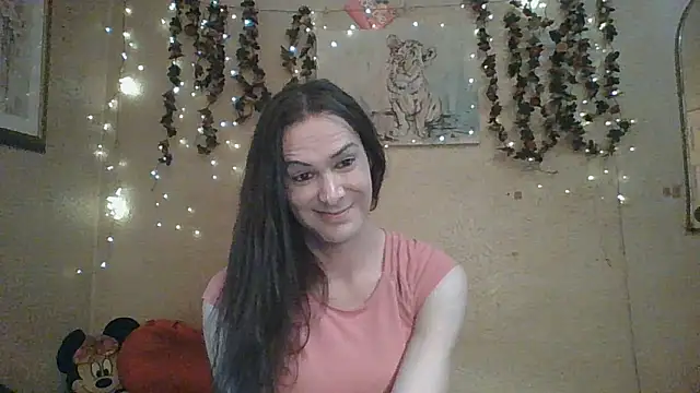 Snapshot of sillymillie4 chatting on June 10, 10:41 pm sillymillie4 online show from June 10, 10:41 pm