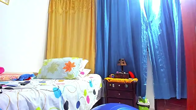 Dulce Athenea online show from March 2, 6:15 pm