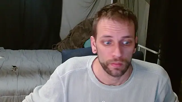 cguffey2284 online show from February 19, 3:24 am