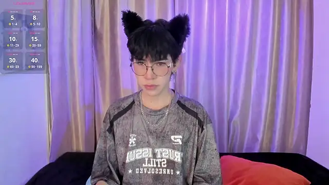 Demian Hush online show from April 21, 3:24 am