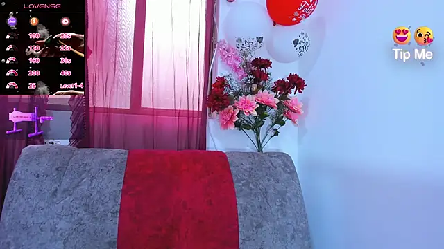 LINDSEY HOT1 online show from March 5, 5:20 pm