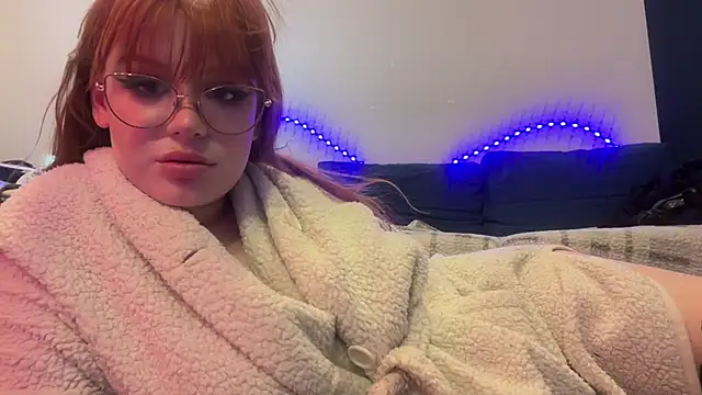 Sophiirose online show from April 30, 7:20 pm