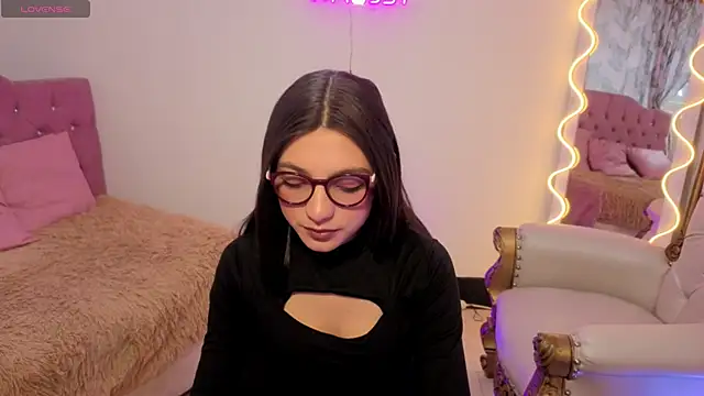 Snapshot of MAHYRA_TAY chatting on March 4, 7:09 pm MAHYRA TAY online show from March 4, 7:09 pm