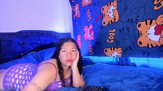 sexy diablaa online show from April 15, 2:02 pm