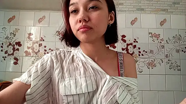 AnnettaBelsito online show from April 22, 1:12 pm