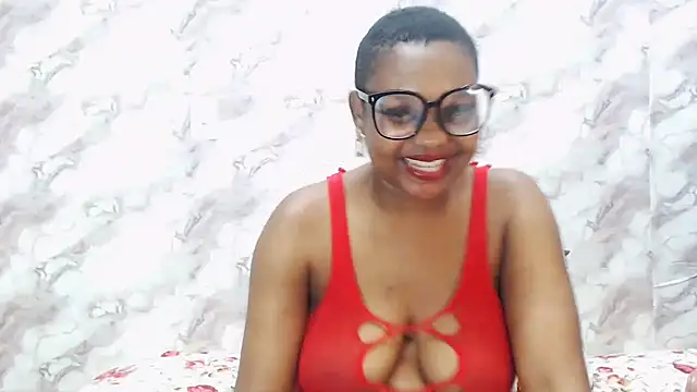 CrystalMelaninXX online show from April 7, 8:20 pm