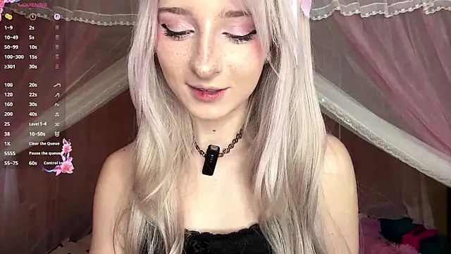 EvaQT online show from March 7, 8:11 am