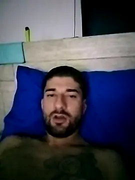 Camilo696903 online show from May 18, 3:13 am