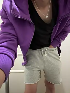 Snapshot of taro_taro45 chatting on June 21, 2:41 pm taro taro45 online show from June 21, 2:41 pm