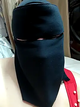 Warda Egy online show from April 13, 8:47 pm