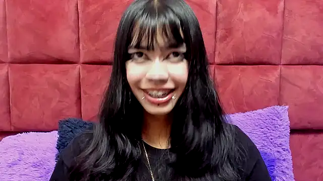 DAKOTALUCIFENA online show from March 6, 3:47 am