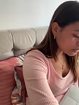 RachelWeisz  online show from April 12, 7:08 pm