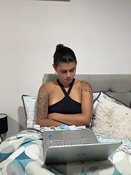 RachelWeisz  online show from April 19, 11:09 am