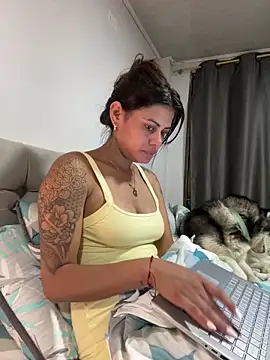 RachelWeisz  online show from April 23, 10:25 am