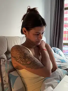 RachelWeisz  online show from April 23, 12:29 pm