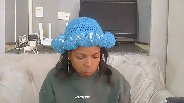 xxBabyDoll online show from April 8, 11:32 am