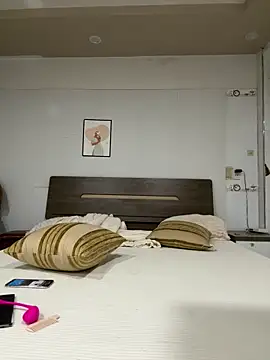 Rin-yiyi online show from April 11, 6:40 am