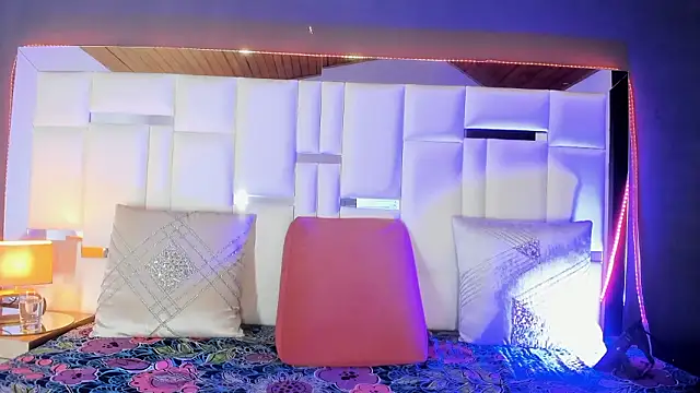 HilarySolis online show from February 23, 4:04 pm