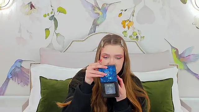 StacyHicks online show from March 12, 5:13 am