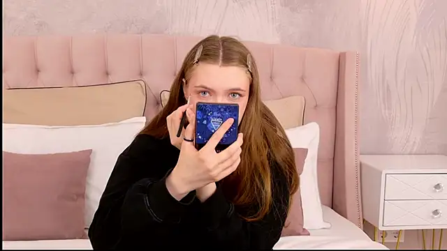 StacyHicks online show from March 14, 3:06 pm