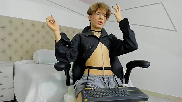 AngelDoll 1 online show from February 7, 8:34 pm