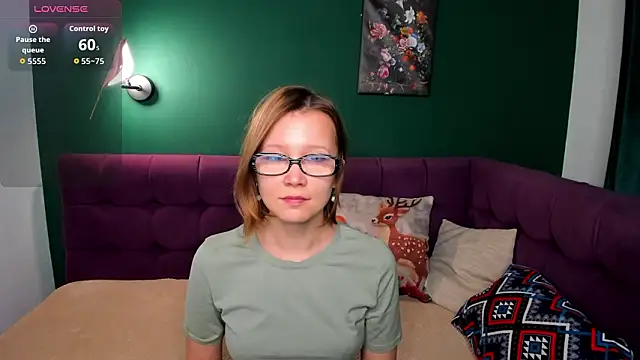 EmmaEthereal online show from March 6, 1:35 am