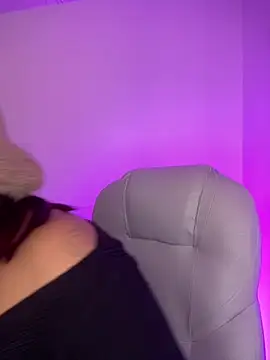 Wen 01 online show from February 12, 11:27 am