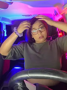 Wen 01 online show from February 22, 11:53 am