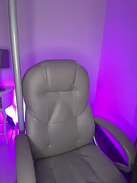 Wen 01 online show from April 13, 11:16 am