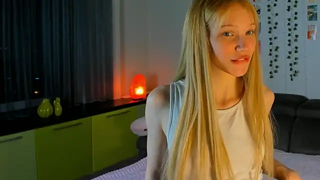 Kiracute18 online show from March 27, 6:29 pm