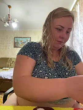 Snapshot of Mommy-girl-Lola chatting on July 2, 10:54 am Mommy-girl-Lola online show from July 2, 10:54 am