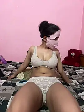 Snapshot of Hello_Priya16 chatting on June 20, 8:11 pm Hello Priya16 online show from June 20, 8:11 pm