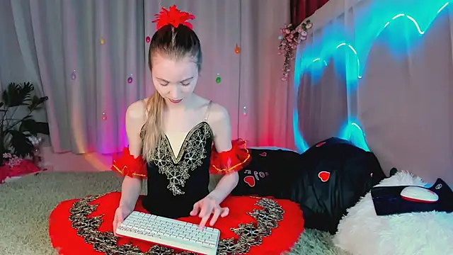 lada2k4 online show from April 14, 5:57 am