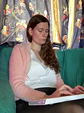 Midnight Munch online show from April 24, 8:50 am