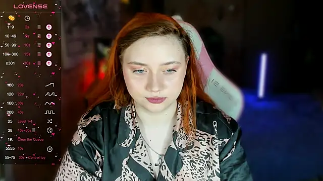 Snapshot of shamy_lily chatting on March 15, 5:19 pm shamy lily online show from March 15, 5:19 pm