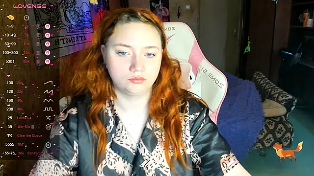 Snapshot of shamy_lily chatting on April 5, 9:28 am shamy lily online show from April 5, 9:28 am