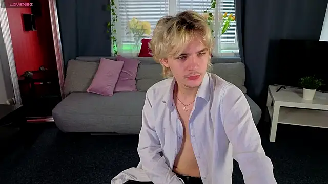 JameMiller online show from March 4, 7:14 am