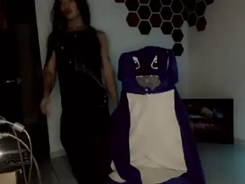 nebullax mcqueen online show from February 18, 3:24 am