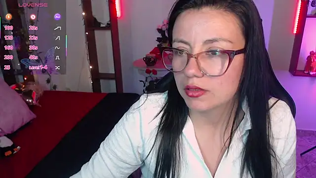 QueenRose94 online show from March 10, 12:43 pm