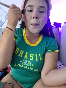 Snapshot of Wild_lilhyy chatting on May 25, 12:16 am Wild lilhyy online show from May 25, 12:16 am