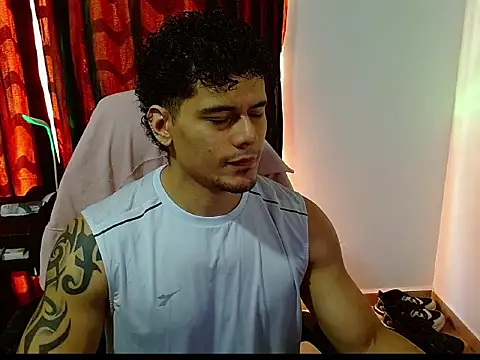 Logan0626 online show from April 2, 7:22 pm