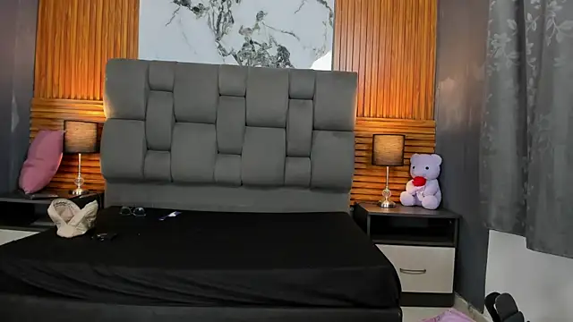  MilaRose  online show from April 9, 7:30 pm